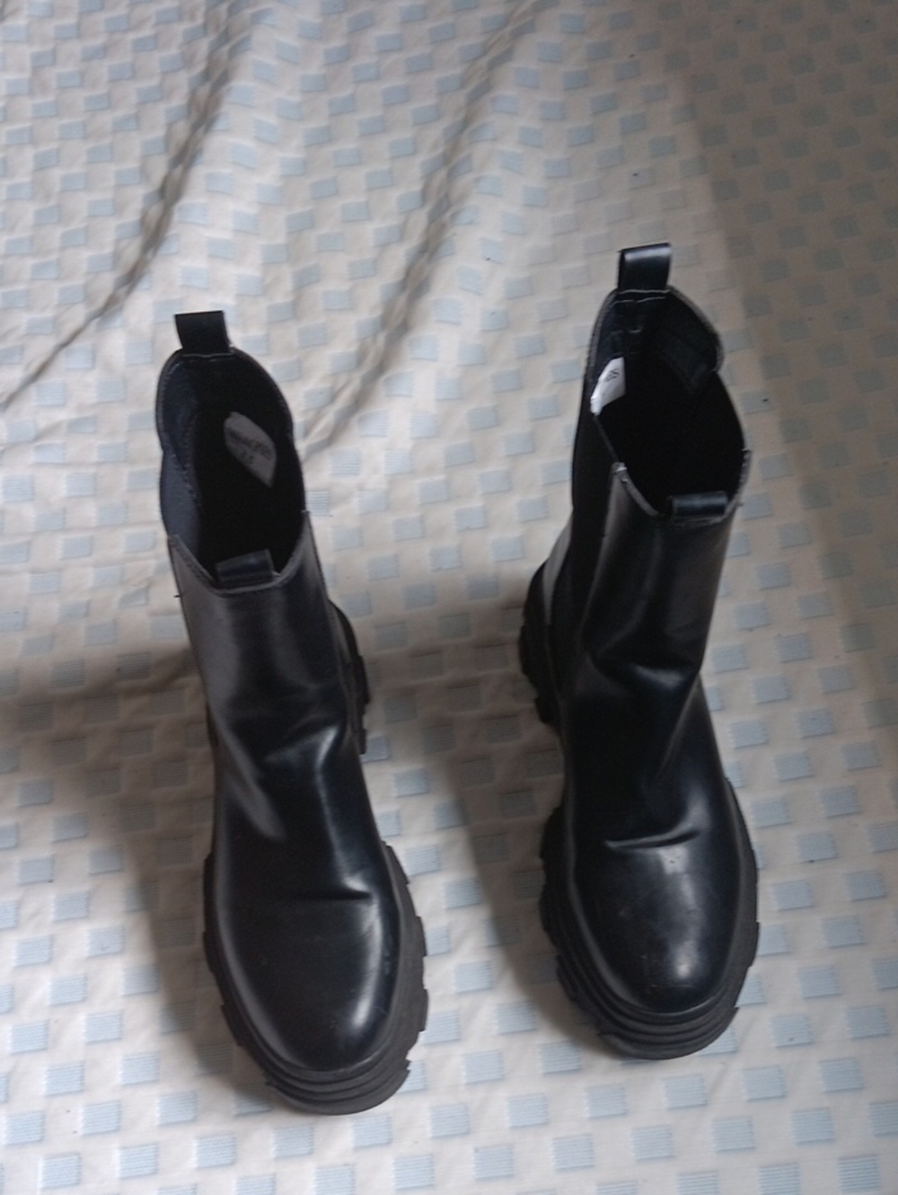 Dream Pairs Black Chunky Chelsea Ankle Booties